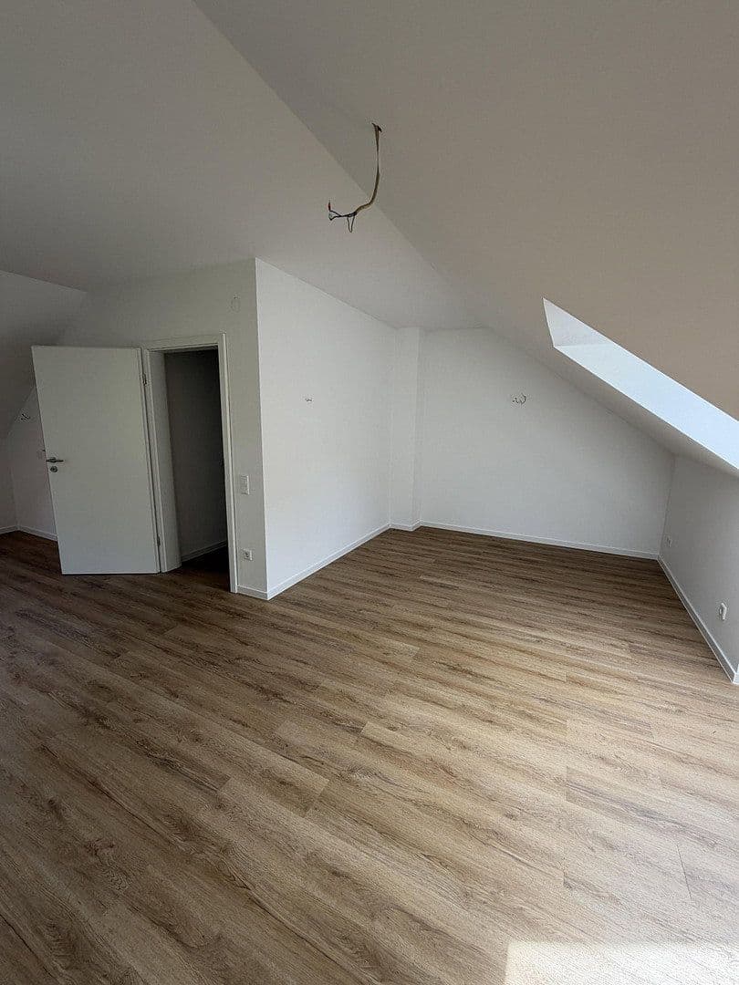 Predaj domu 105 m², pozemok 409 m², Lipper Hellweg 309C, Bielefeld, Severné Porýnie - Westfálsko Predaj domu 105 m², pozemok 409 m², Lipper Hellweg 309C, Bielefeld, Severné Porýnie - Westfálsko