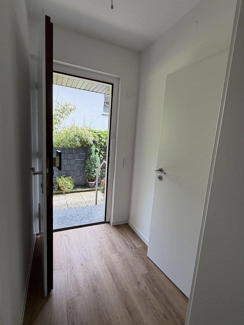 Predaj domu 105 m², pozemok 409 m², Lipper Hellweg 309C, Bielefeld, Severné Porýnie - Westfálsko Predaj domu 105 m², pozemok 409 m², Lipper Hellweg 309C, Bielefeld, Severné Porýnie - Westfálsko