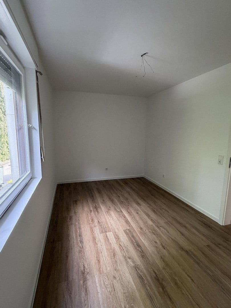 Predaj domu 105 m², pozemok 409 m², Lipper Hellweg 309C, Bielefeld, Severné Porýnie - Westfálsko Predaj domu 105 m², pozemok 409 m², Lipper Hellweg 309C, Bielefeld, Severné Porýnie - Westfálsko