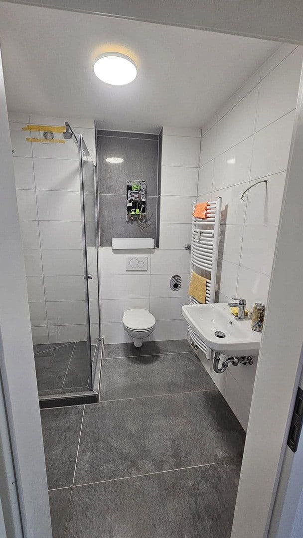 Prenájom bytu 1-izbový 42 m², K3, 29, Mannheim, Bádensko-Wurttembersko Prenájom bytu 1-izbový 42 m², K3, 29, Mannheim, Bádensko-Wurttembersko