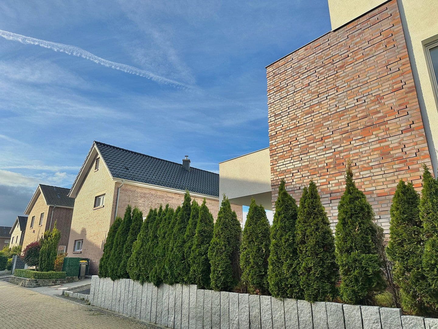 Prenájom bytu 3-izbový 105 m², Lise-Meitner-Straße 9, Hildesheim, Dolné Sasko Prenájom bytu 3-izbový 105 m², Lise-Meitner-Straße 9, Hildesheim, Dolné Sasko