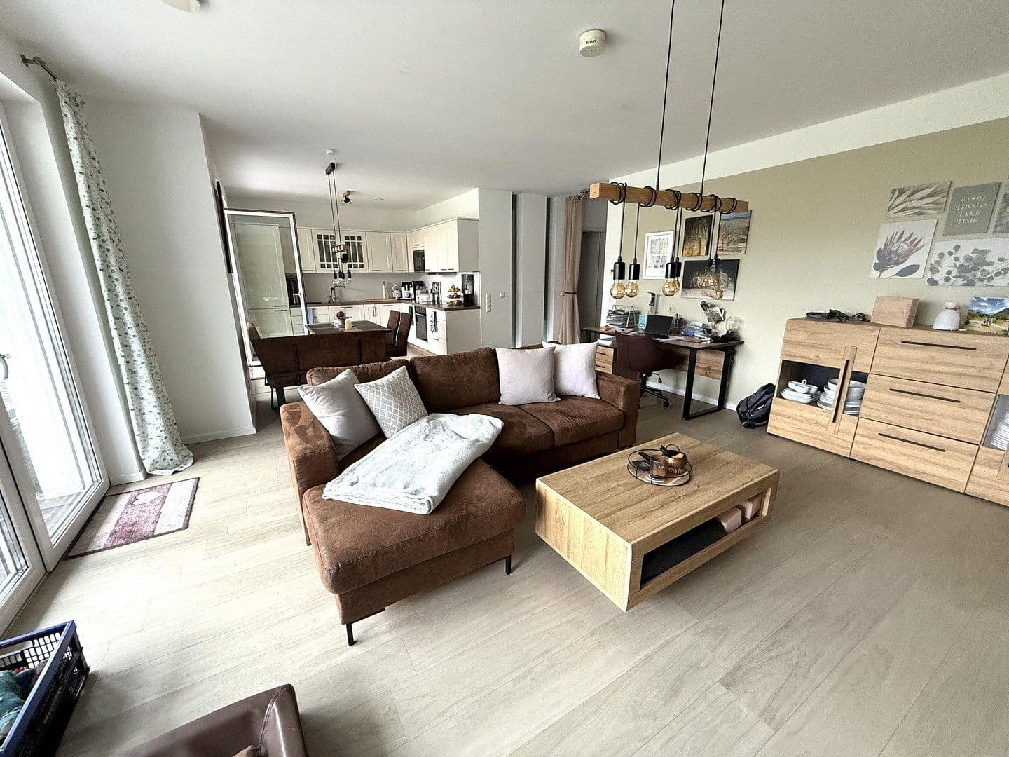 Prenájom bytu 3-izbový 105 m², Lise-Meitner-Straße 9, Hildesheim, Dolné Sasko Prenájom bytu 3-izbový 105 m², Lise-Meitner-Straße 9, Hildesheim, Dolné Sasko