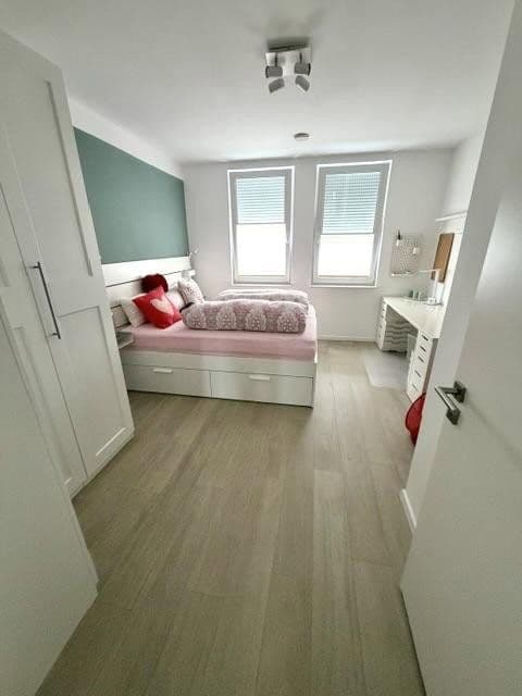 Prenájom bytu 3-izbový 105 m², Lise-Meitner-Straße 9, Hildesheim, Dolné Sasko Prenájom bytu 3-izbový 105 m², Lise-Meitner-Straße 9, Hildesheim, Dolné Sasko
