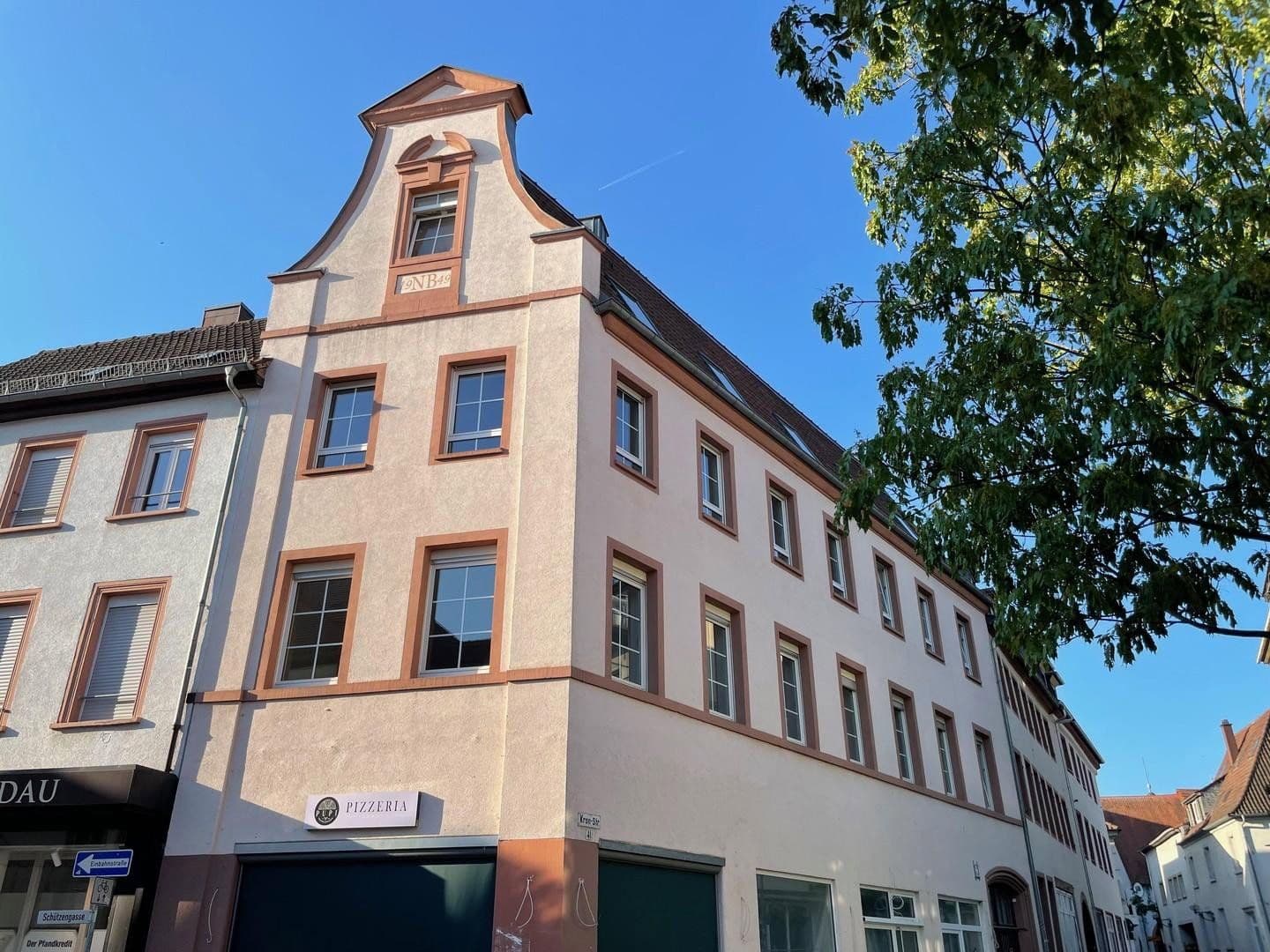 Predaj domu 595 m², pozemok 222 m², Kronstraße 41, Landau in der Pfalz, Porýnie-Falcko Predaj domu 595 m², pozemok 222 m², Kronstraße 41, Landau in der Pfalz, Porýnie-Falcko