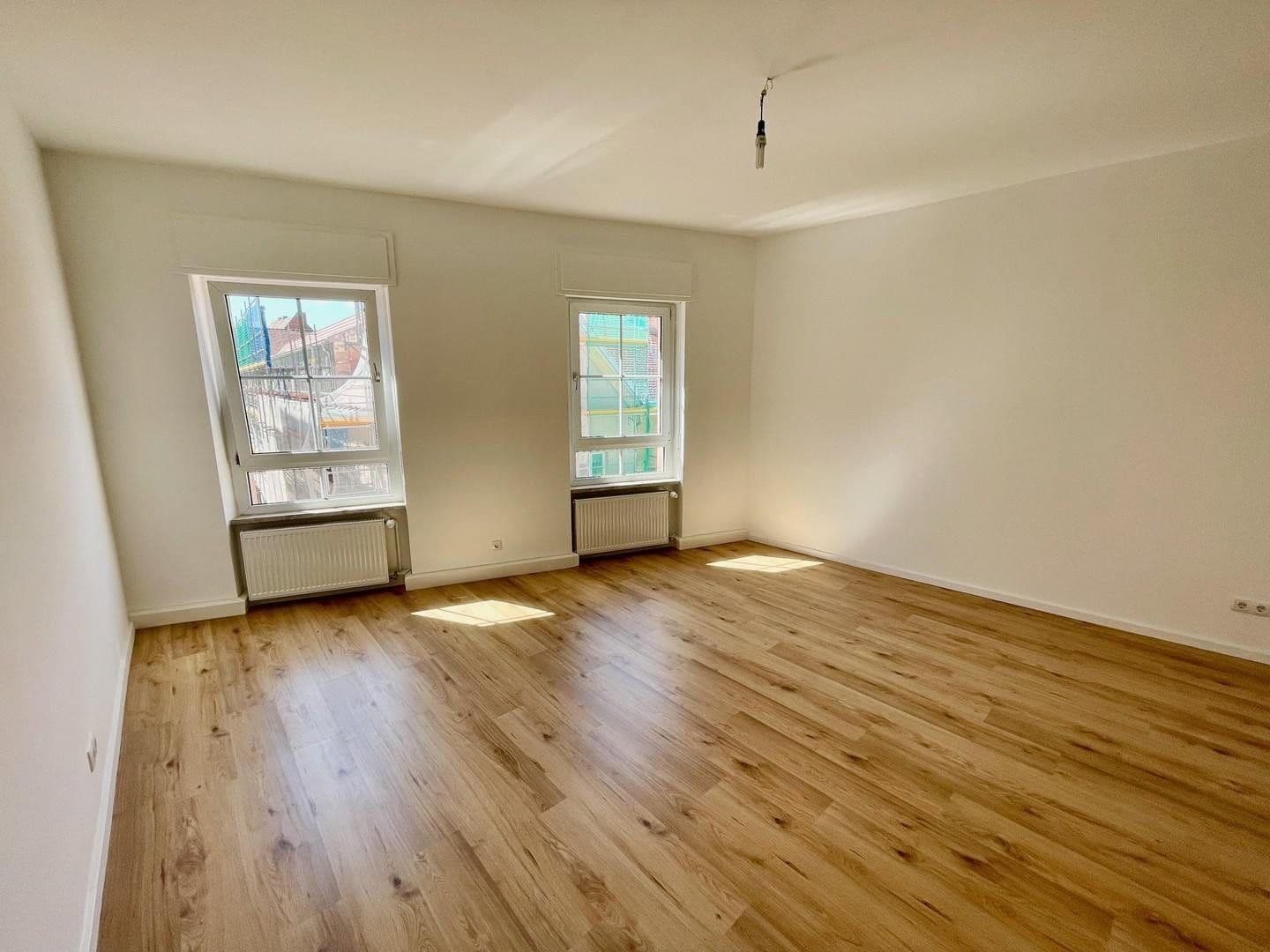 Predaj domu 595 m², pozemok 222 m², Kronstraße 41, Landau in der Pfalz, Porýnie-Falcko Predaj domu 595 m², pozemok 222 m², Kronstraße 41, Landau in der Pfalz, Porýnie-Falcko