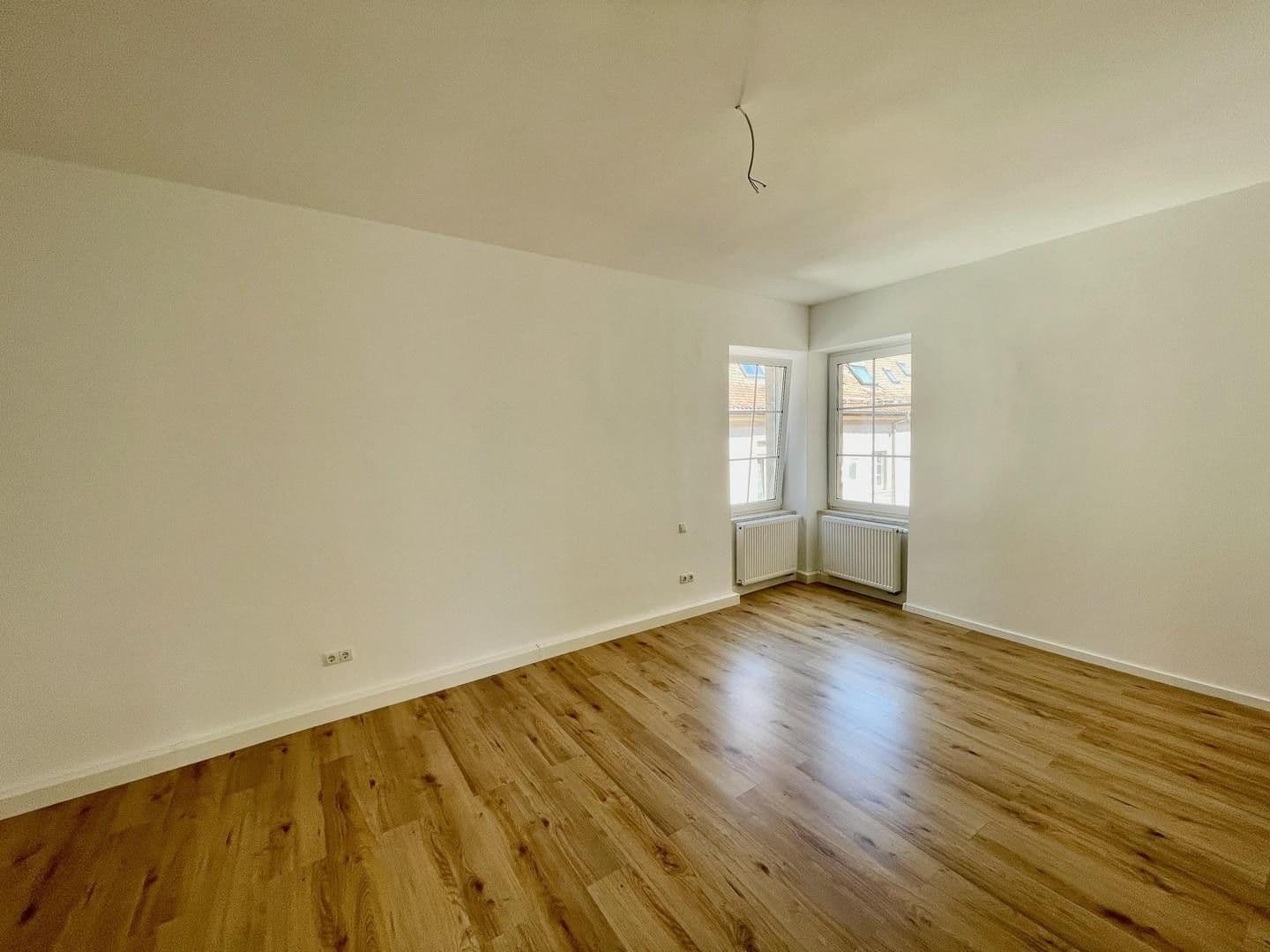Predaj domu 595 m², pozemok 222 m², Kronstraße 41, Landau in der Pfalz, Porýnie-Falcko Predaj domu 595 m², pozemok 222 m², Kronstraße 41, Landau in der Pfalz, Porýnie-Falcko