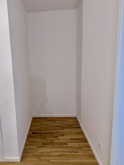 Prenájom bytu 4-izbový 110 m², Berlin, Berlín Prenájom bytu 4-izbový 110 m², Berlin, Berlín