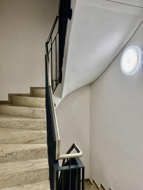 Prenájom bytu 4-izbový 110 m², Berlin, Berlín Prenájom bytu 4-izbový 110 m², Berlin, Berlín