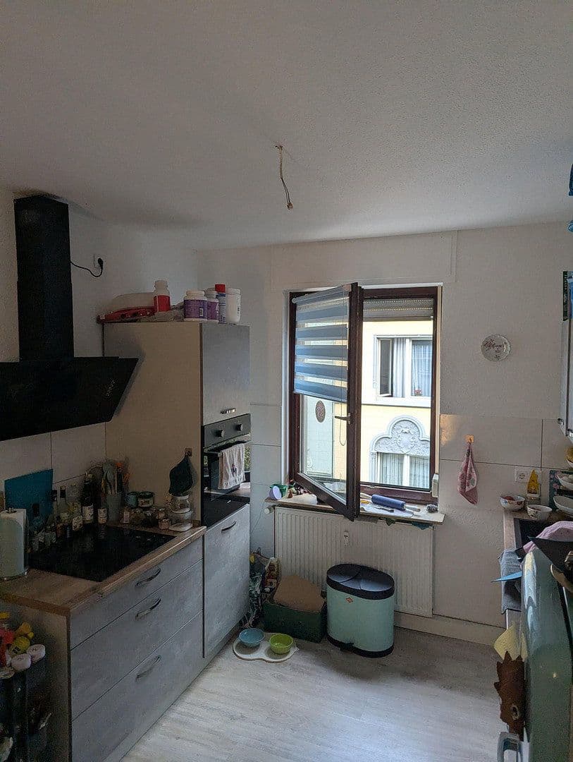Prenájom bytu 5-izbový 94 m², Burgstr 87, SOLINGEN, Severné Porýnie - Westfálsko Prenájom bytu 5-izbový 94 m², Burgstr 87, SOLINGEN, Severné Porýnie - Westfálsko