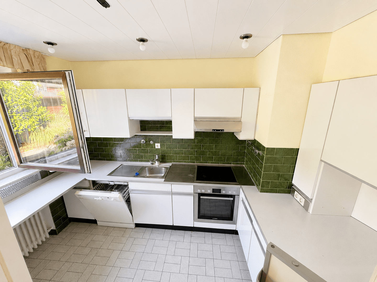 Predaj domu 140 m², pozemok 374 m², Leverkusen, Severné Porýnie - Westfálsko Predaj domu 140 m², pozemok 374 m², Leverkusen, Severné Porýnie - Westfálsko