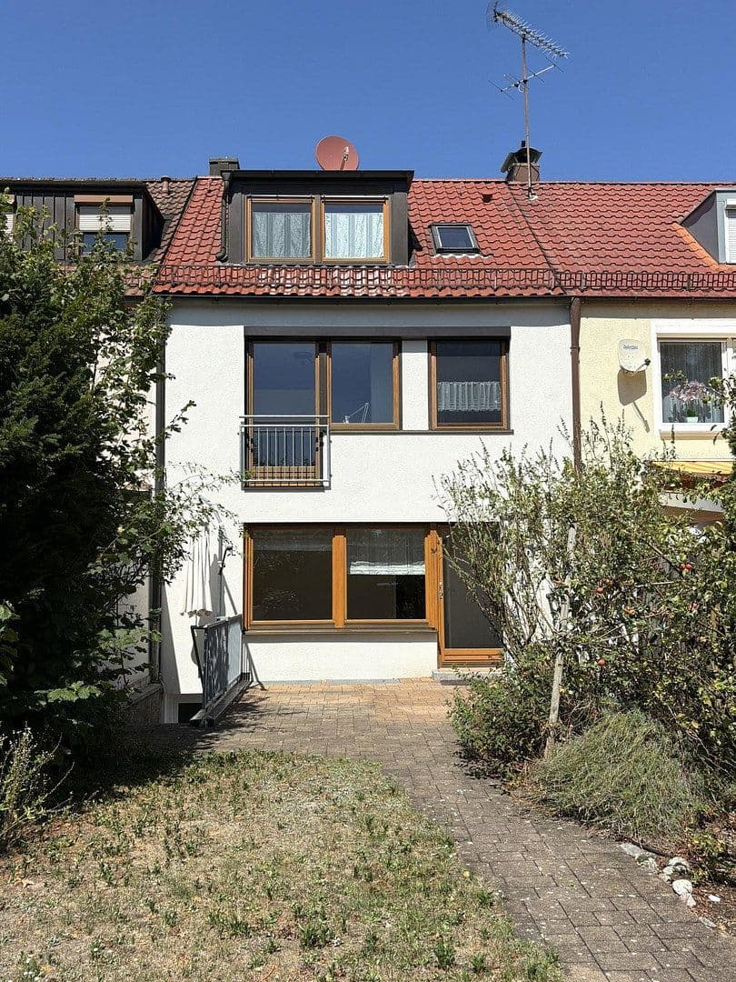 Predaj domu 110 m², pozemok 242 m², Rückersdorf, Bavorsko Predaj domu 110 m², pozemok 242 m², Rückersdorf, Bavorsko