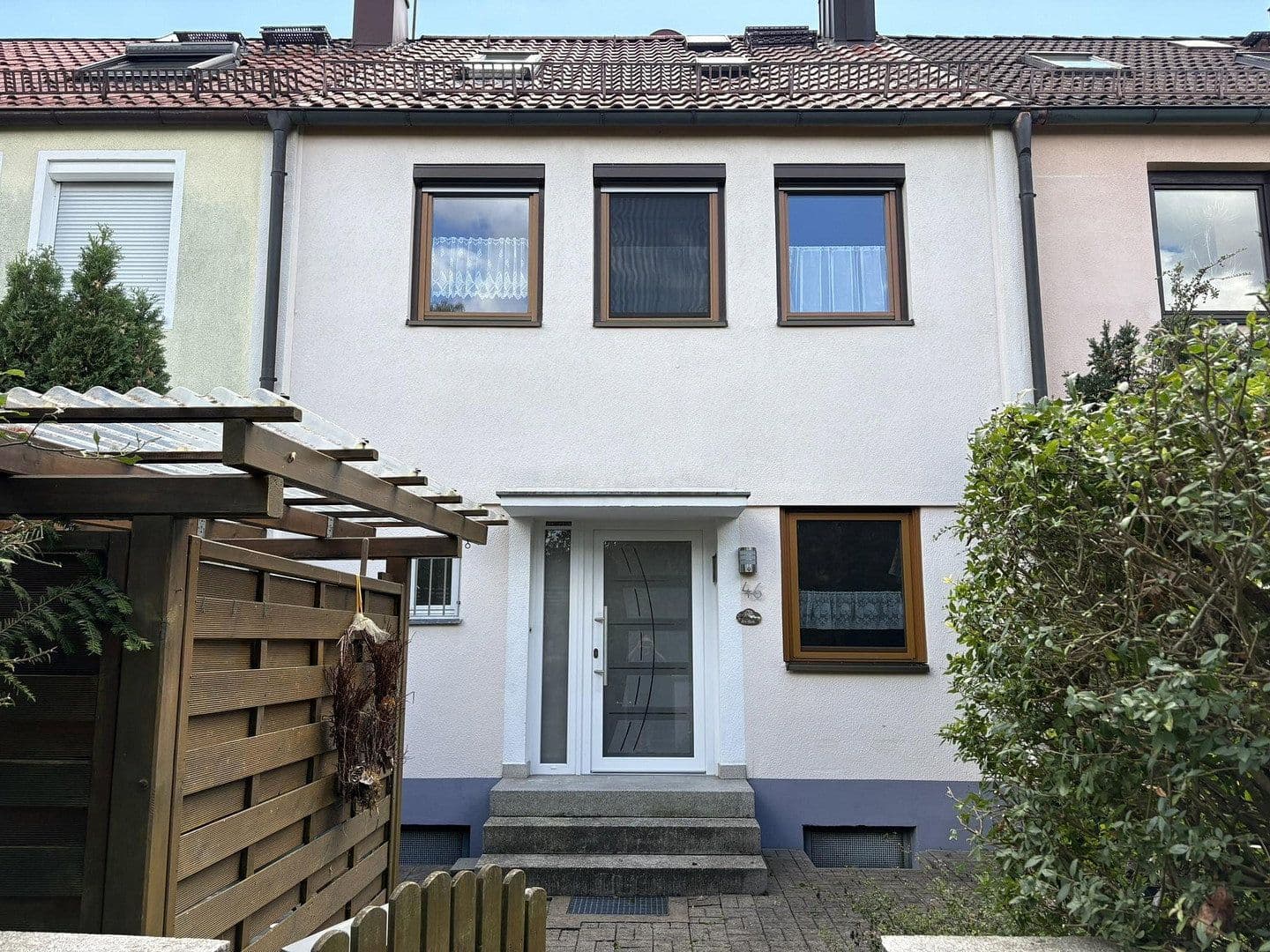 Predaj domu 110 m², pozemok 242 m², Rückersdorf, Bavorsko Predaj domu 110 m², pozemok 242 m², Rückersdorf, Bavorsko