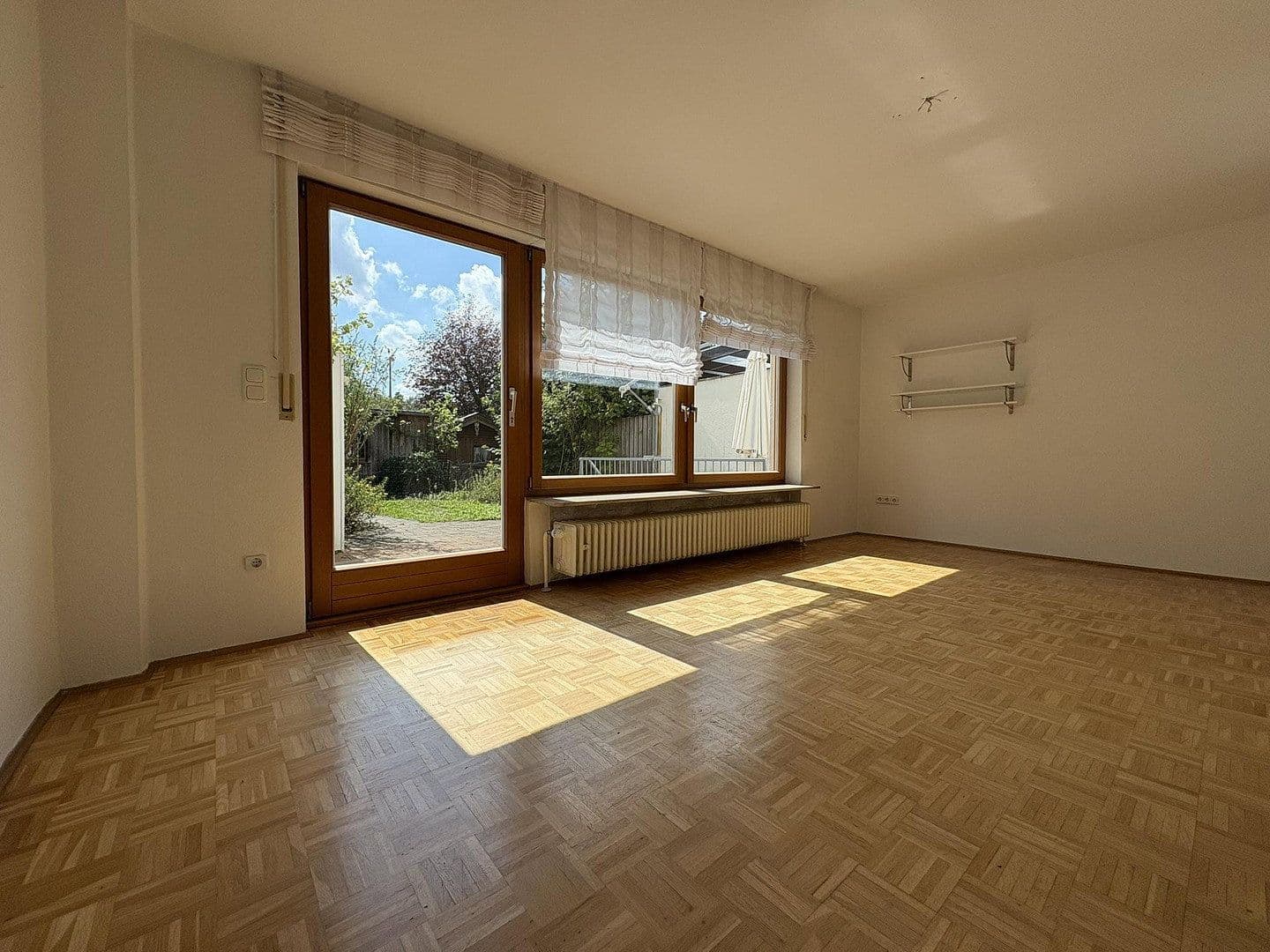 Predaj domu 110 m², pozemok 242 m², Rückersdorf, Bavorsko Predaj domu 110 m², pozemok 242 m², Rückersdorf, Bavorsko
