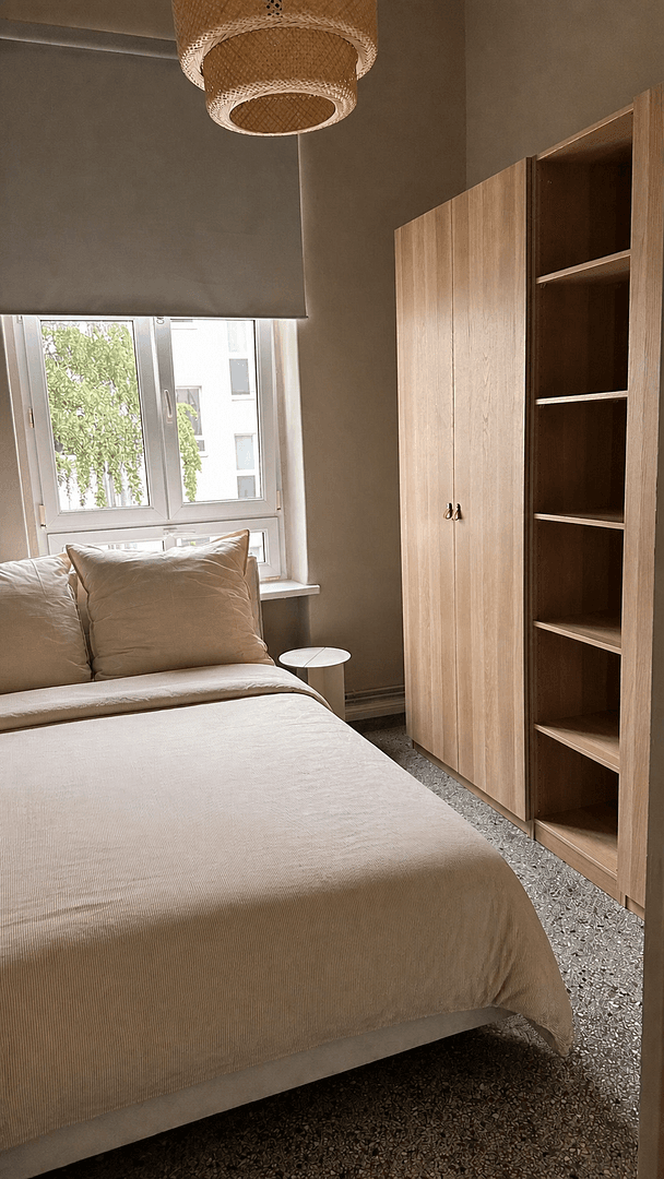 Predaj bytu 3-izbový 110 m², Berlin, Berlín Predaj bytu 3-izbový 110 m², Berlin, Berlín