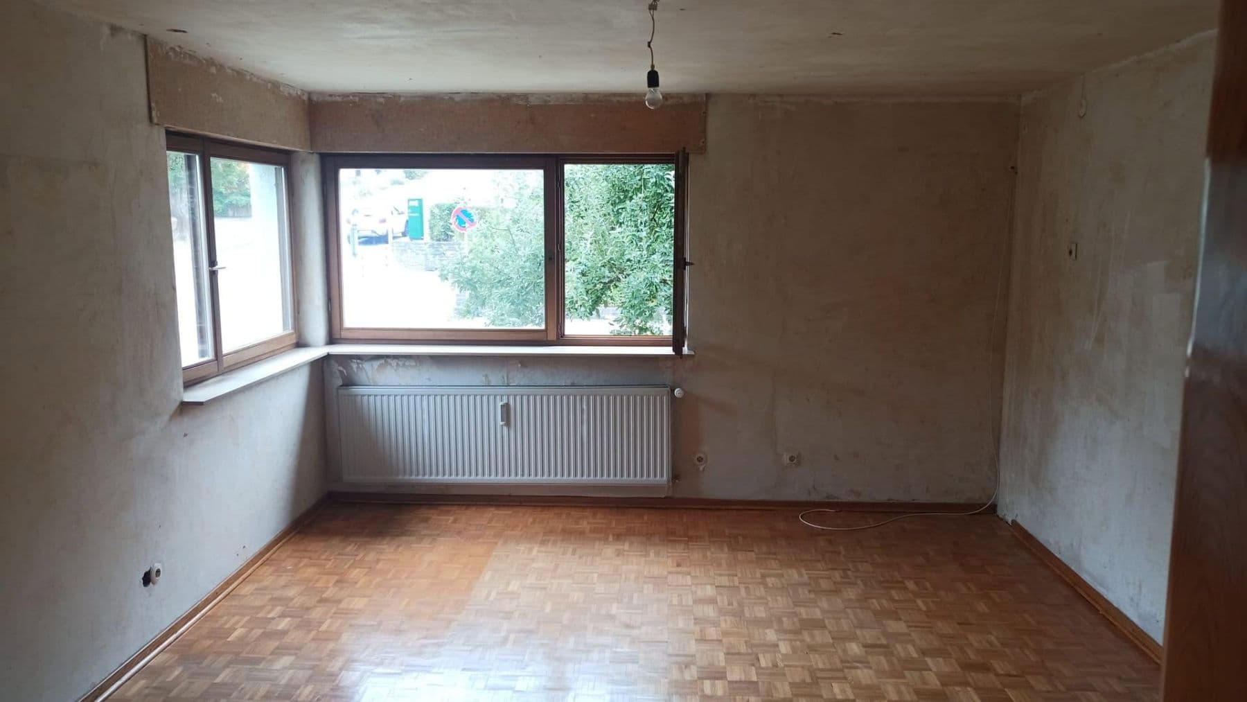 Predaj domu 271 m², pozemok 743 m², Tauberbischofsheim, Bádensko-Wurttembersko Predaj domu 271 m², pozemok 743 m², Tauberbischofsheim, Bádensko-Wurttembersko