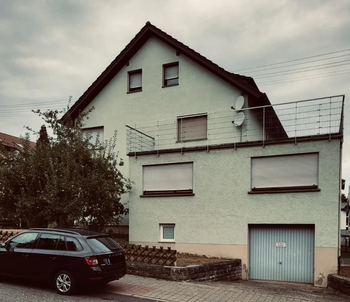 Predaj domu 271 m², pozemok 743 m², Tauberbischofsheim, Bádensko-Wurttembersko Predaj domu 271 m², pozemok 743 m², Tauberbischofsheim, Bádensko-Wurttembersko
