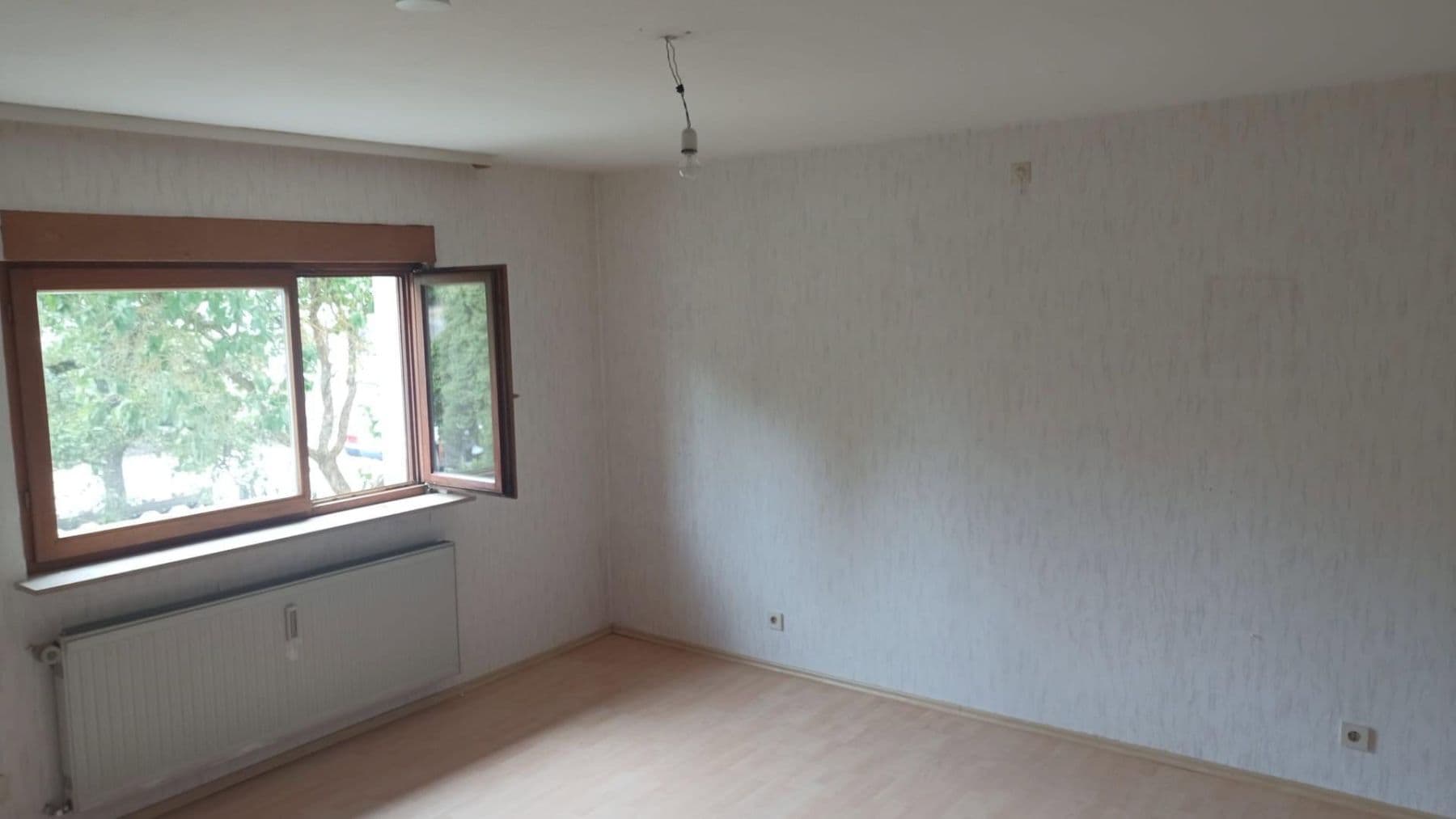 Predaj domu 271 m², pozemok 743 m², Tauberbischofsheim, Bádensko-Wurttembersko Predaj domu 271 m², pozemok 743 m², Tauberbischofsheim, Bádensko-Wurttembersko