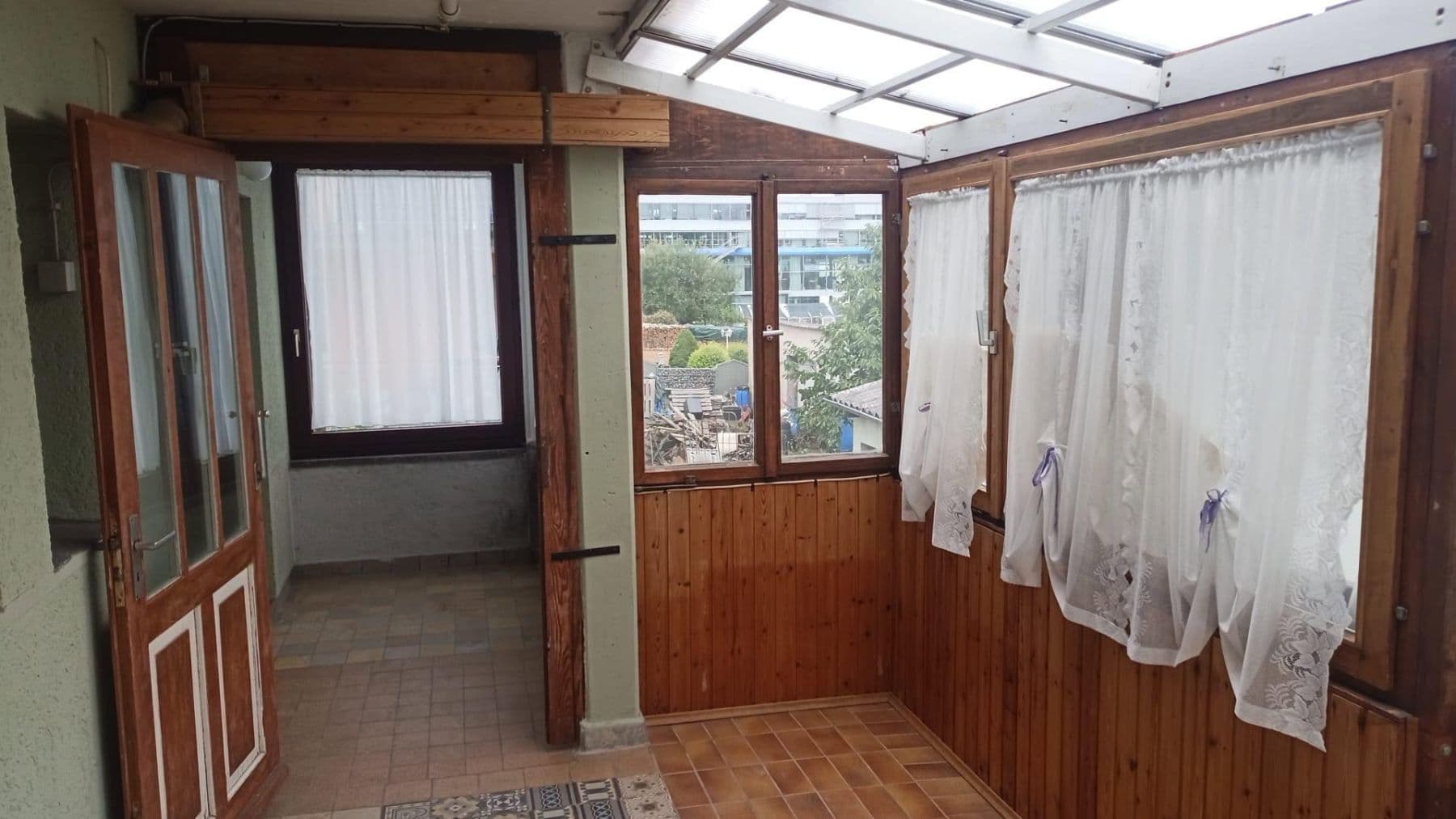 Predaj domu 271 m², pozemok 743 m², Tauberbischofsheim, Bádensko-Wurttembersko Predaj domu 271 m², pozemok 743 m², Tauberbischofsheim, Bádensko-Wurttembersko