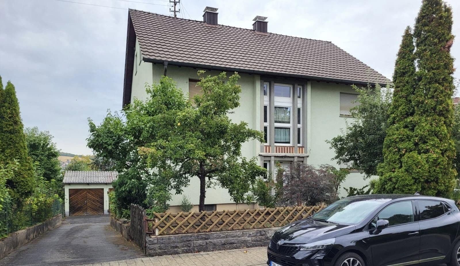 Predaj domu 271 m², pozemok 743 m², Tauberbischofsheim, Bádensko-Wurttembersko Predaj domu 271 m², pozemok 743 m², Tauberbischofsheim, Bádensko-Wurttembersko