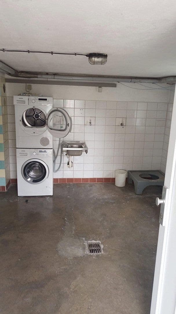 Predaj domu 271 m², pozemok 743 m², Tauberbischofsheim, Bádensko-Wurttembersko Predaj domu 271 m², pozemok 743 m², Tauberbischofsheim, Bádensko-Wurttembersko