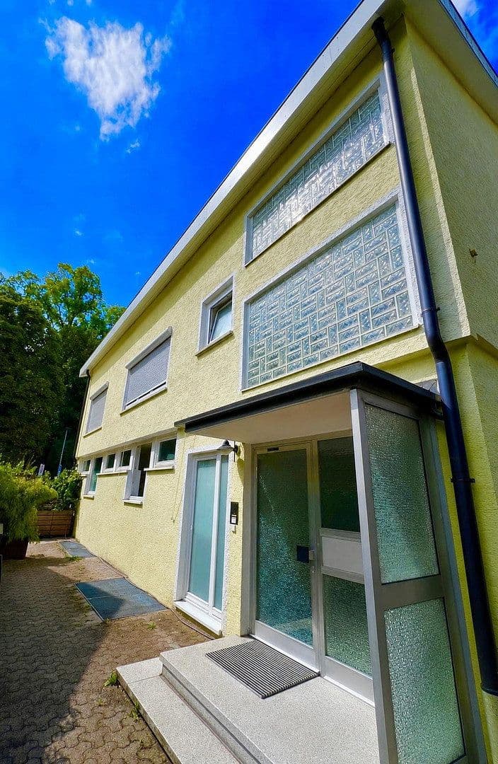 Predaj domu 265 m², pozemok 282 m², Rottweil, Bádensko-Wurttembersko Predaj domu 265 m², pozemok 282 m², Rottweil, Bádensko-Wurttembersko