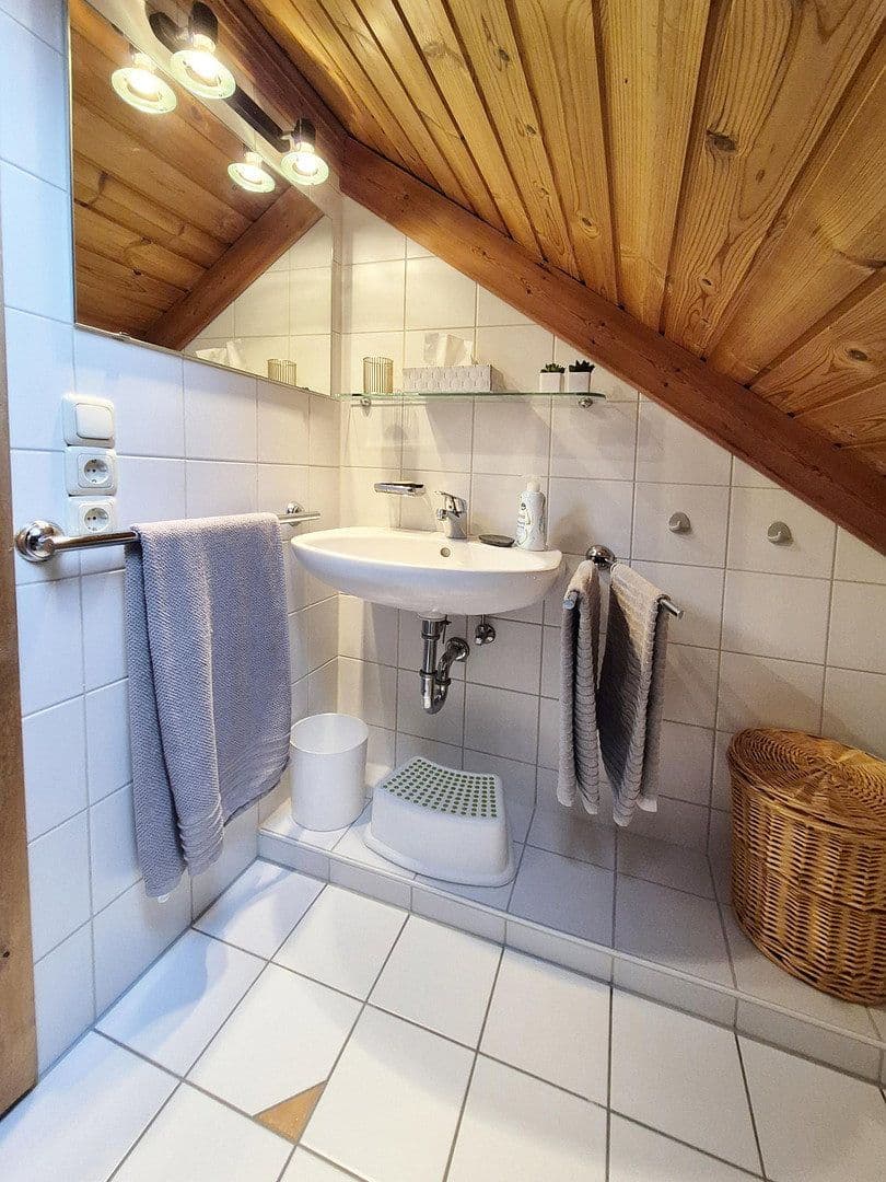 Predaj domu 115 m², pozemok 599 m², Creglingen, Bádensko-Wurttembersko Predaj domu 115 m², pozemok 599 m², Creglingen, Bádensko-Wurttembersko