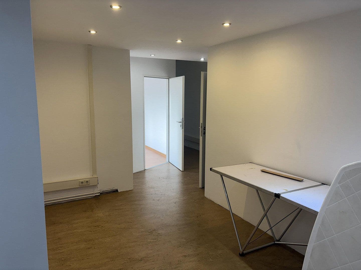 Prenájom kancelárie 124 m², Berliner Straße 45, Berlin, Berlín Prenájom kancelárie 124 m², Berliner Straße 45, Berlin, Berlín