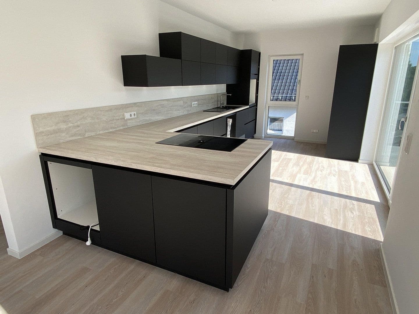 Prenájom bytu 3-izbový 133 m², Marburger Str. 67b, Marburg, Hesensko Prenájom bytu 3-izbový 133 m², Marburger Str. 67b, Marburg, Hesensko