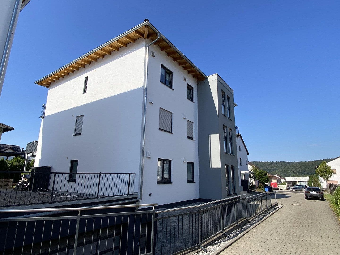 Prenájom bytu 3-izbový 133 m², Marburger Str. 67b, Marburg, Hesensko Prenájom bytu 3-izbový 133 m², Marburger Str. 67b, Marburg, Hesensko