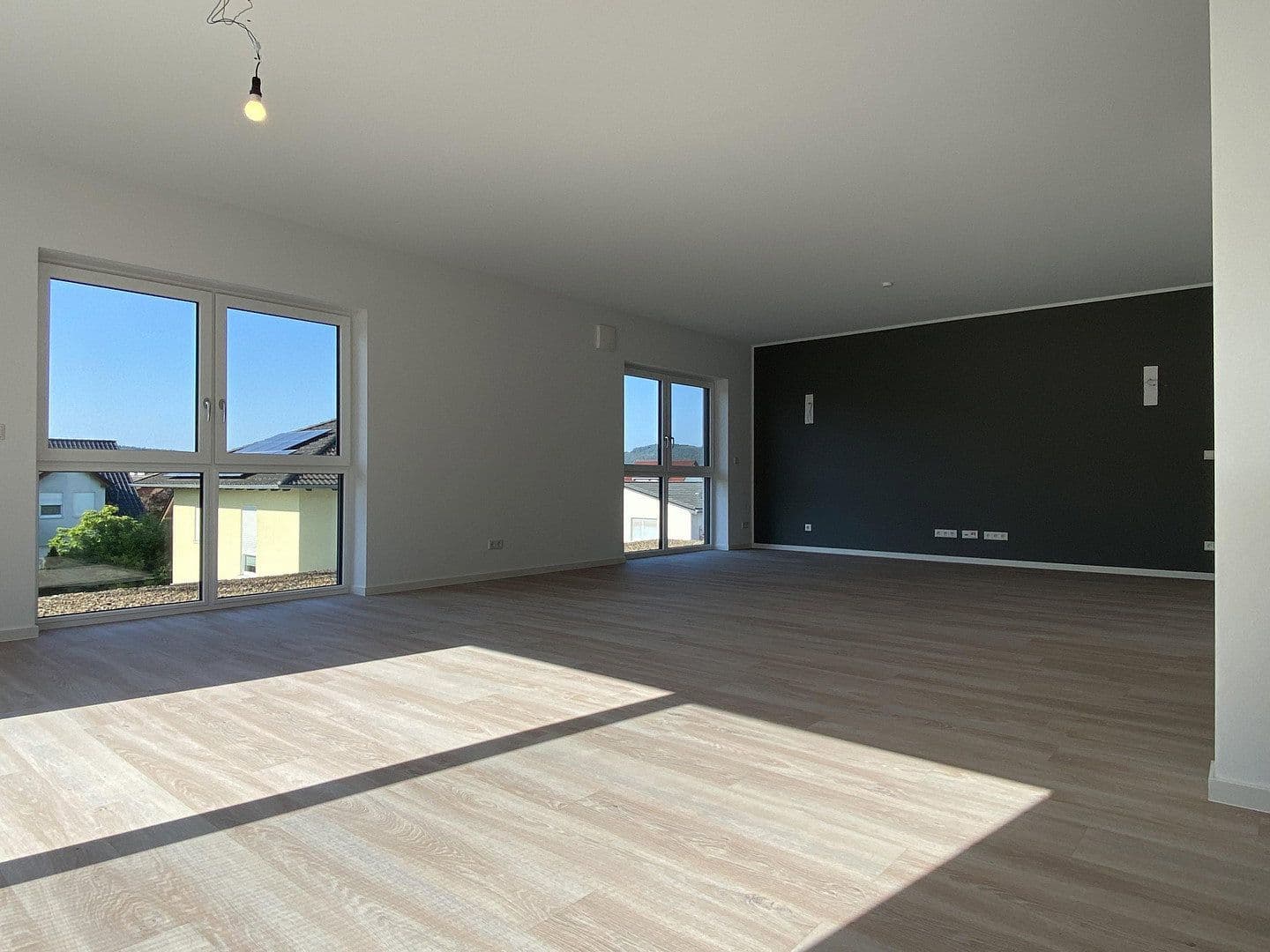 Prenájom bytu 3-izbový 133 m², Marburger Str. 67b, Marburg, Hesensko Prenájom bytu 3-izbový 133 m², Marburger Str. 67b, Marburg, Hesensko