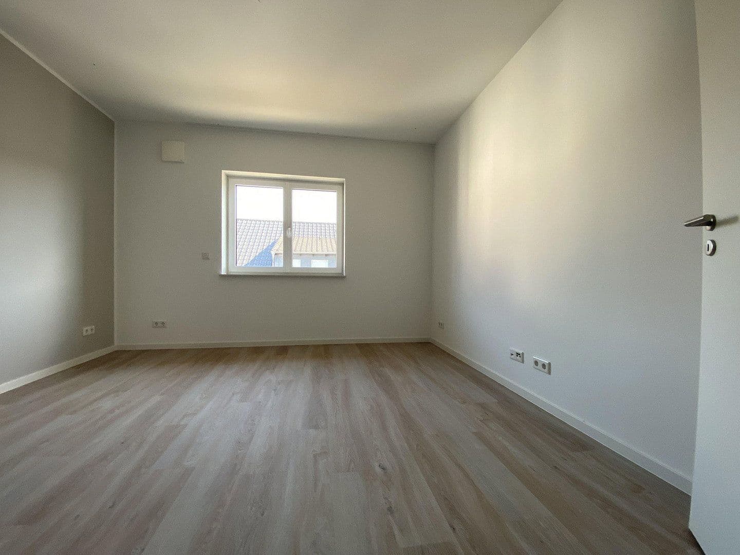 Prenájom bytu 3-izbový 133 m², Marburger Str. 67b, Marburg, Hesensko Prenájom bytu 3-izbový 133 m², Marburger Str. 67b, Marburg, Hesensko