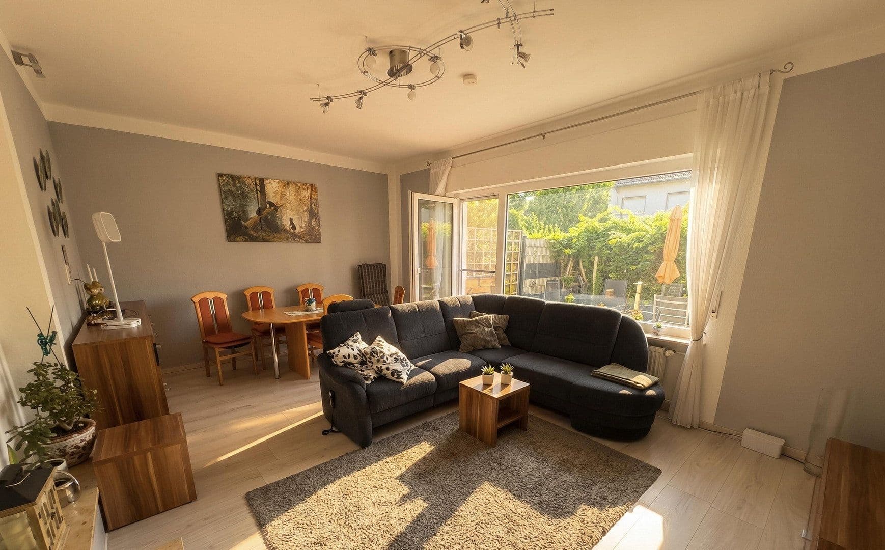 Predaj domu 97 m², pozemok 192 m², Frankfurt am Main, Hesensko Predaj domu 97 m², pozemok 192 m², Frankfurt am Main, Hesensko