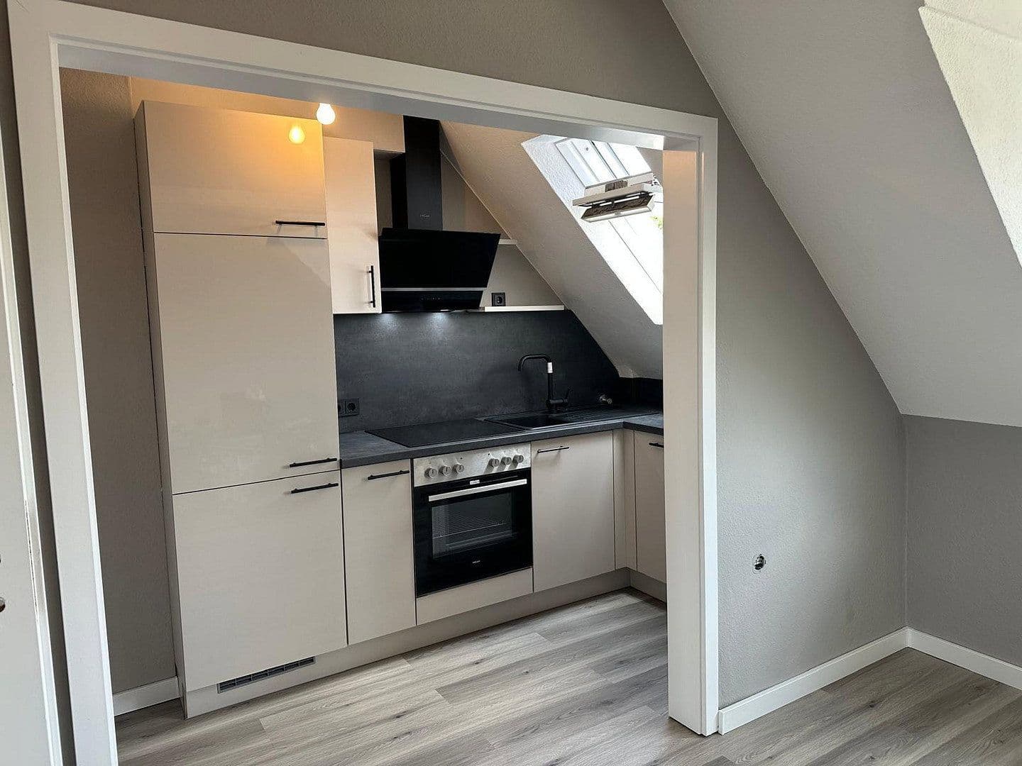 Prenájom bytu 3-izbový 58 m², Essen-Kray, Severné Porýnie - Westfálsko Prenájom bytu 3-izbový 58 m², Essen-Kray, Severné Porýnie - Westfálsko