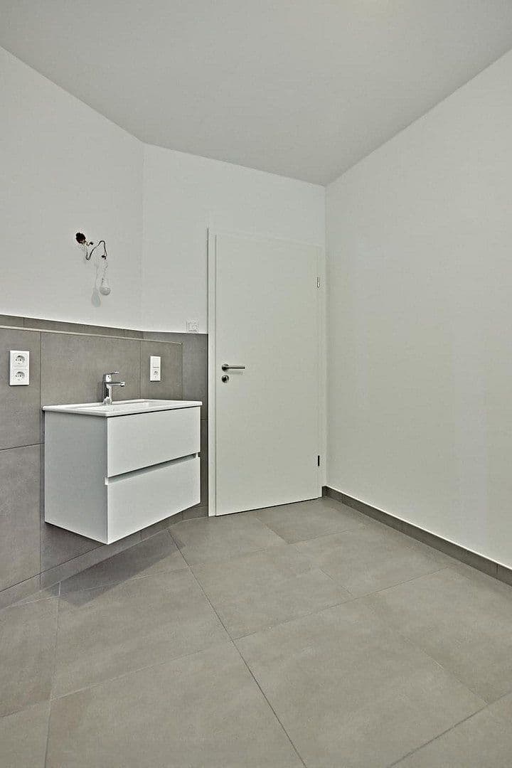 Prenájom bytu 3-izbový 97 m², Untergrüner Straße 172, Iserlohn, Severné Porýnie - Westfálsko Prenájom bytu 3-izbový 97 m², Untergrüner Straße 172, Iserlohn, Severné Porýnie - Westfálsko