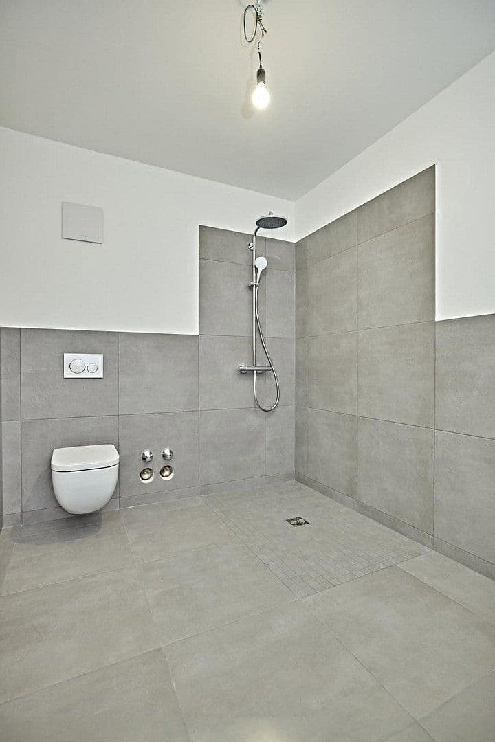 Prenájom bytu 3-izbový 97 m², Untergrüner Straße 172, Iserlohn, Severné Porýnie - Westfálsko Prenájom bytu 3-izbový 97 m², Untergrüner Straße 172, Iserlohn, Severné Porýnie - Westfálsko