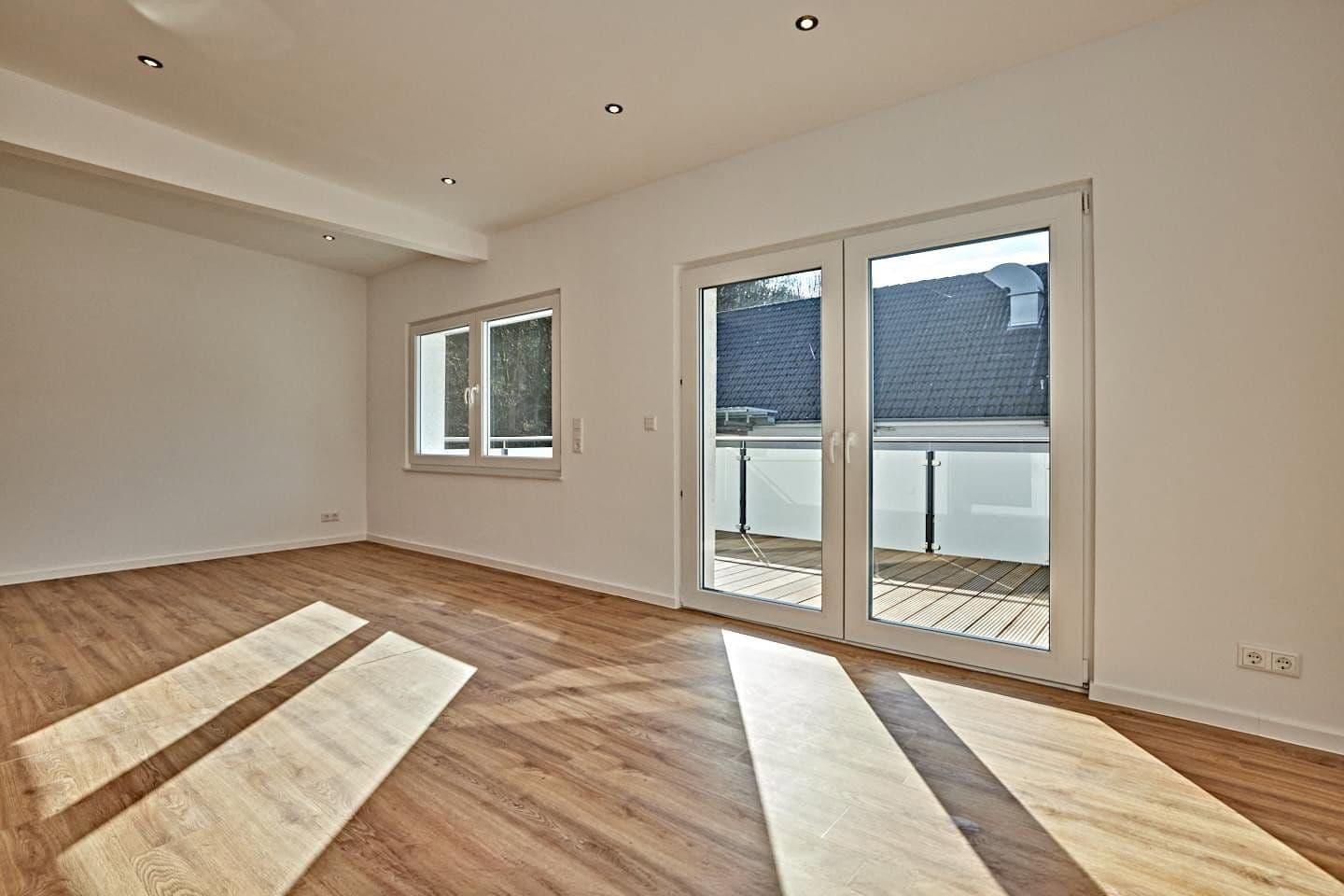 Prenájom bytu 3-izbový 97 m², Untergrüner Straße 172, Iserlohn, Severné Porýnie - Westfálsko Prenájom bytu 3-izbový 97 m², Untergrüner Straße 172, Iserlohn, Severné Porýnie - Westfálsko
