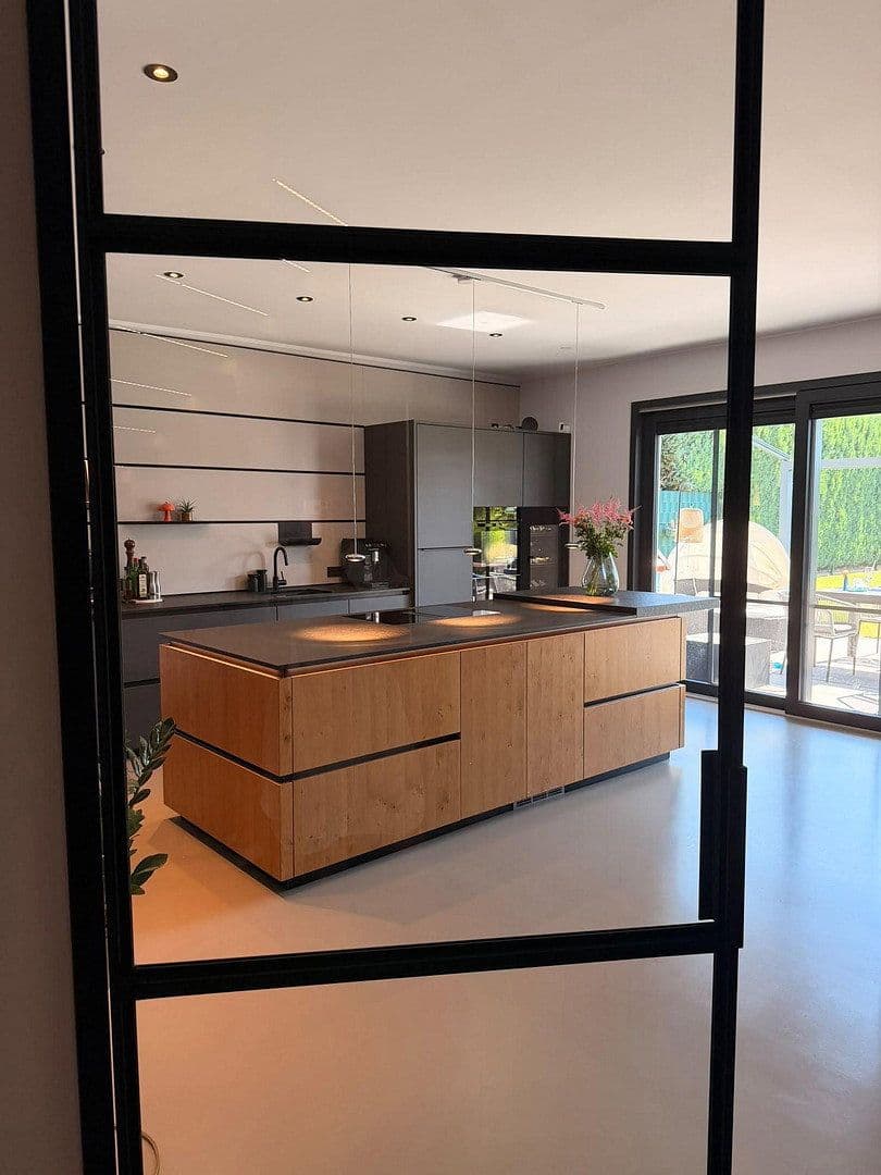 Predaj domu 240 m², pozemok 800 m², Mönchengladbach, Severné Porýnie - Westfálsko Predaj domu 240 m², pozemok 800 m², Mönchengladbach, Severné Porýnie - Westfálsko