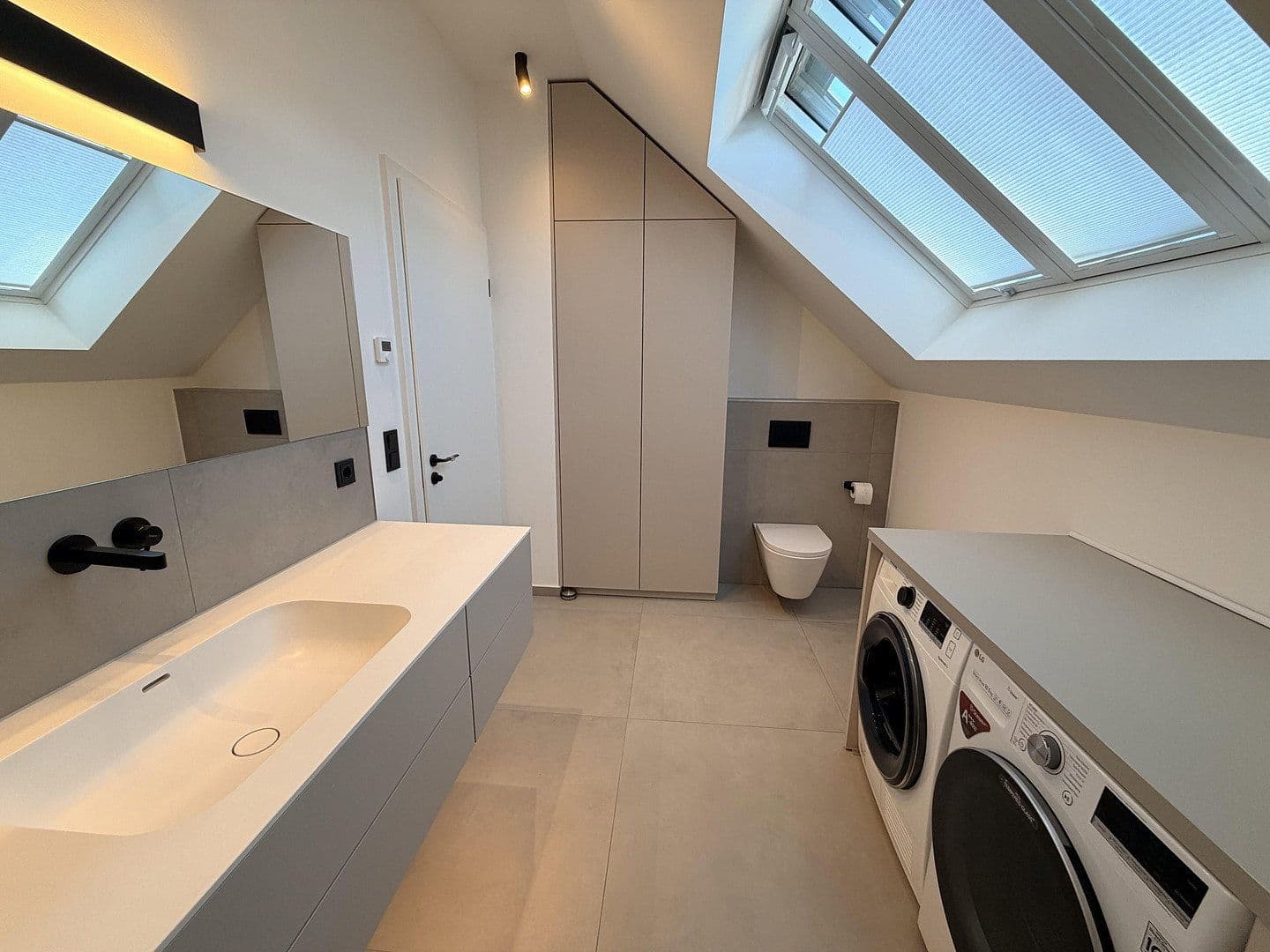 Predaj domu 240 m², pozemok 800 m², Mönchengladbach, Severné Porýnie - Westfálsko Predaj domu 240 m², pozemok 800 m², Mönchengladbach, Severné Porýnie - Westfálsko