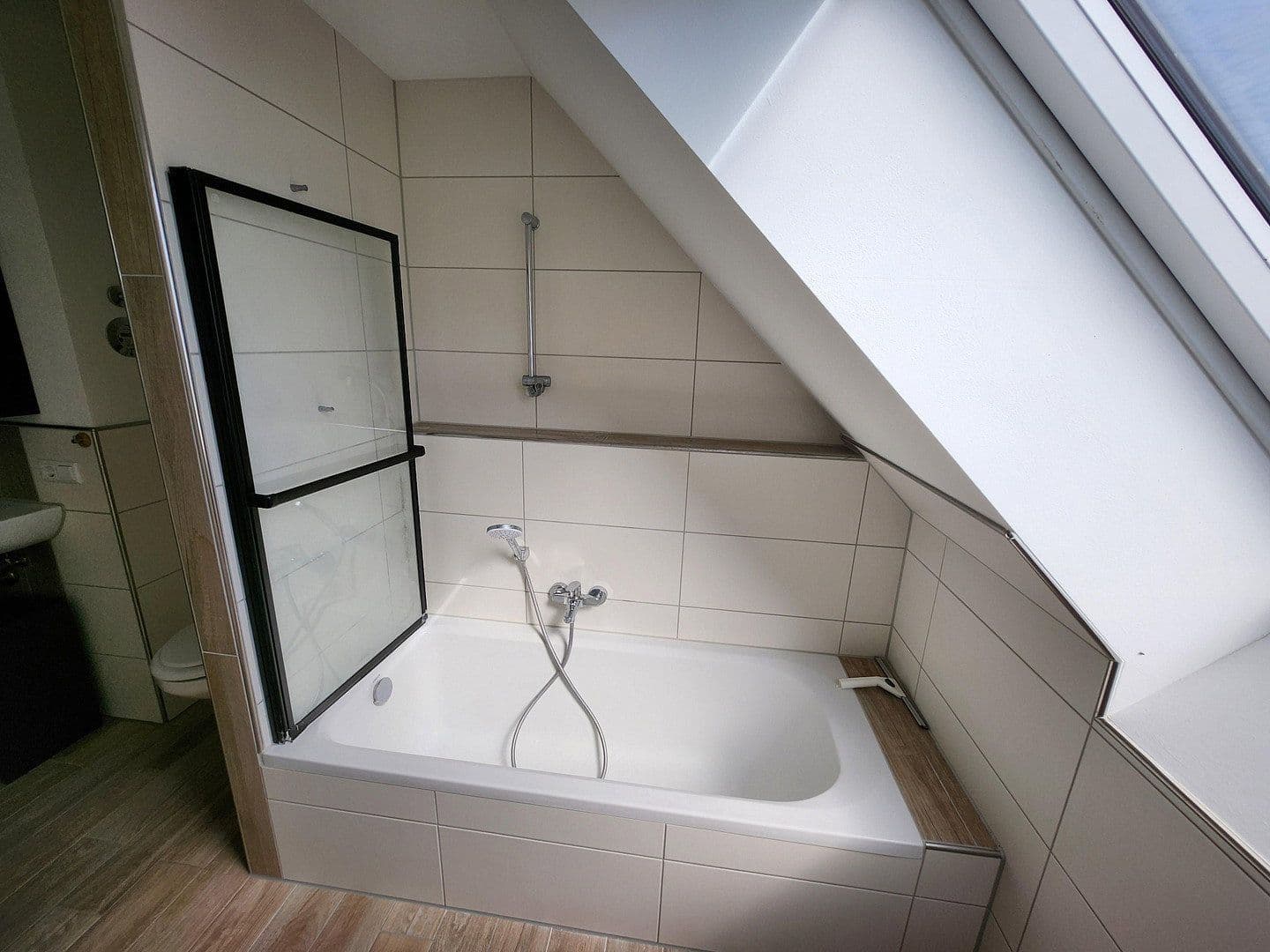 Prenájom bytu 2-izbový 68 m², Biberbach, Bavorsko Prenájom bytu 2-izbový 68 m², Biberbach, Bavorsko