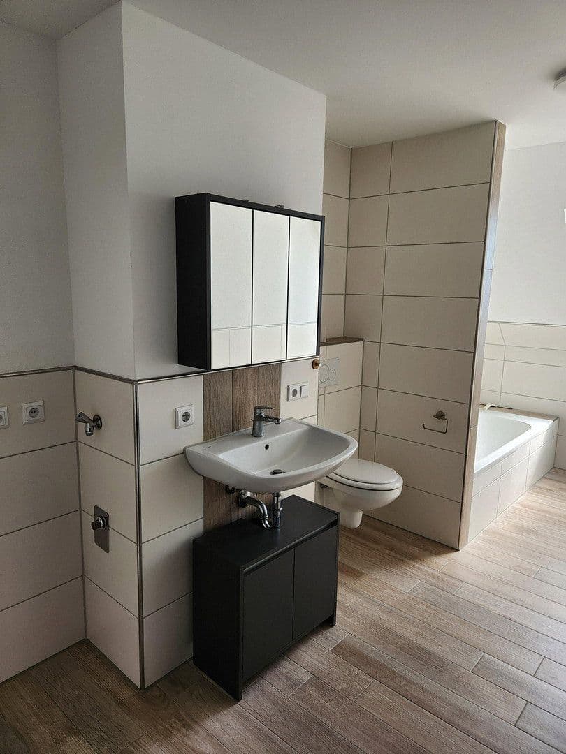 Prenájom bytu 2-izbový 68 m², Biberbach, Bavorsko Prenájom bytu 2-izbový 68 m², Biberbach, Bavorsko