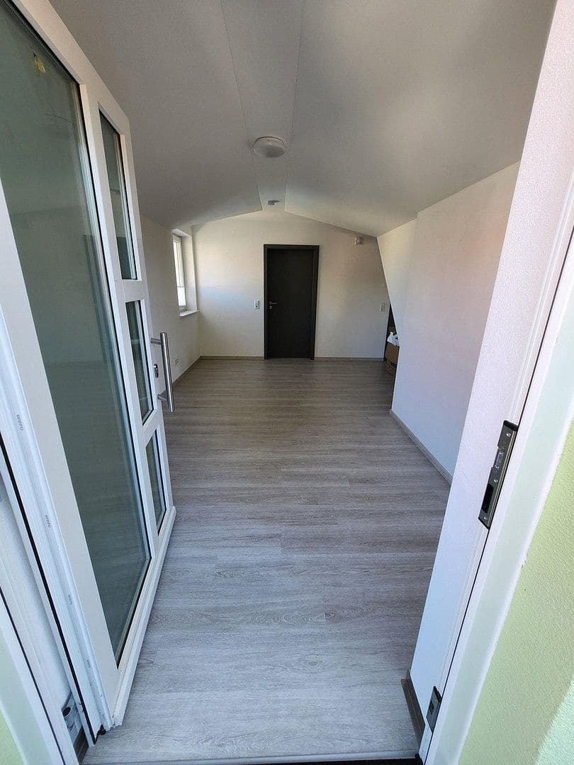 Prenájom bytu 2-izbový 68 m², Biberbach, Bavorsko Prenájom bytu 2-izbový 68 m², Biberbach, Bavorsko