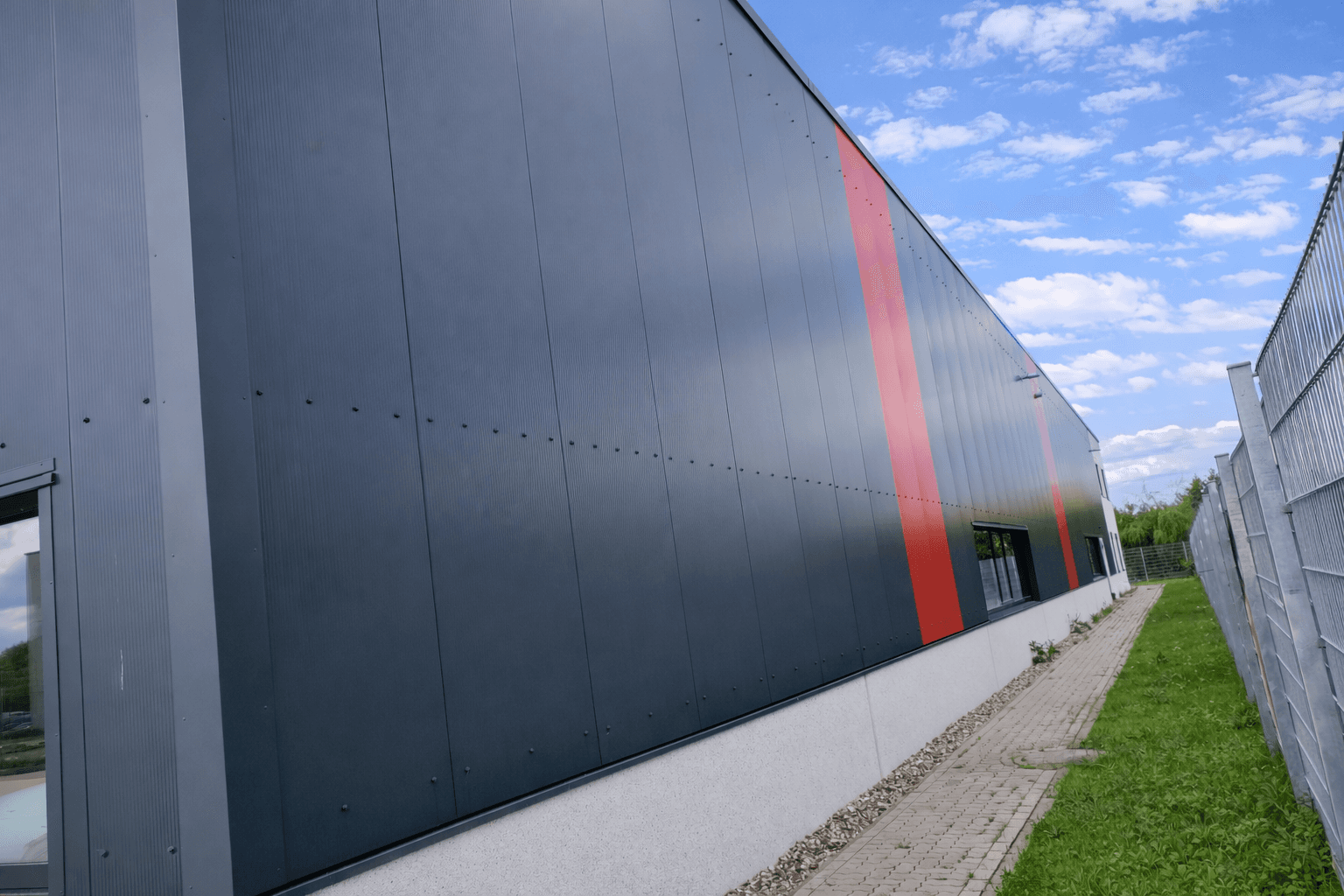 Predaj nebytového priestoru 3.295 m², Siek, Šlezvicko-Holštajnsko Predaj nebytového priestoru 3.295 m², Siek, Šlezvicko-Holštajnsko