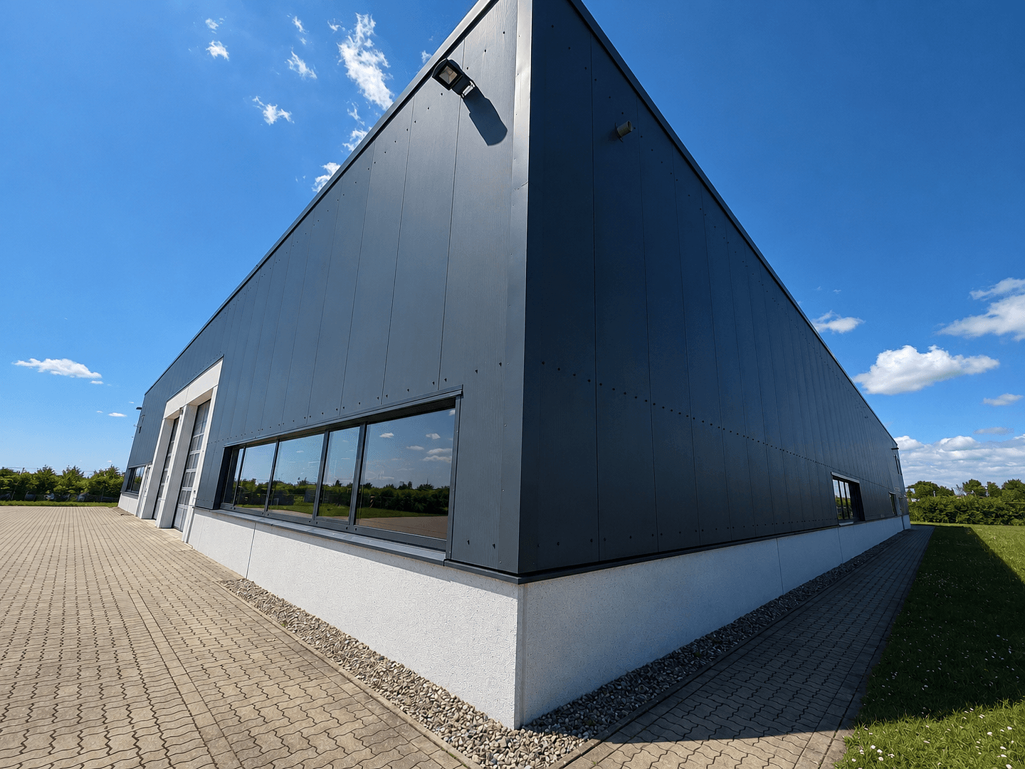 Predaj nebytového priestoru 3.295 m², Siek, Šlezvicko-Holštajnsko Predaj nebytového priestoru 3.295 m², Siek, Šlezvicko-Holštajnsko