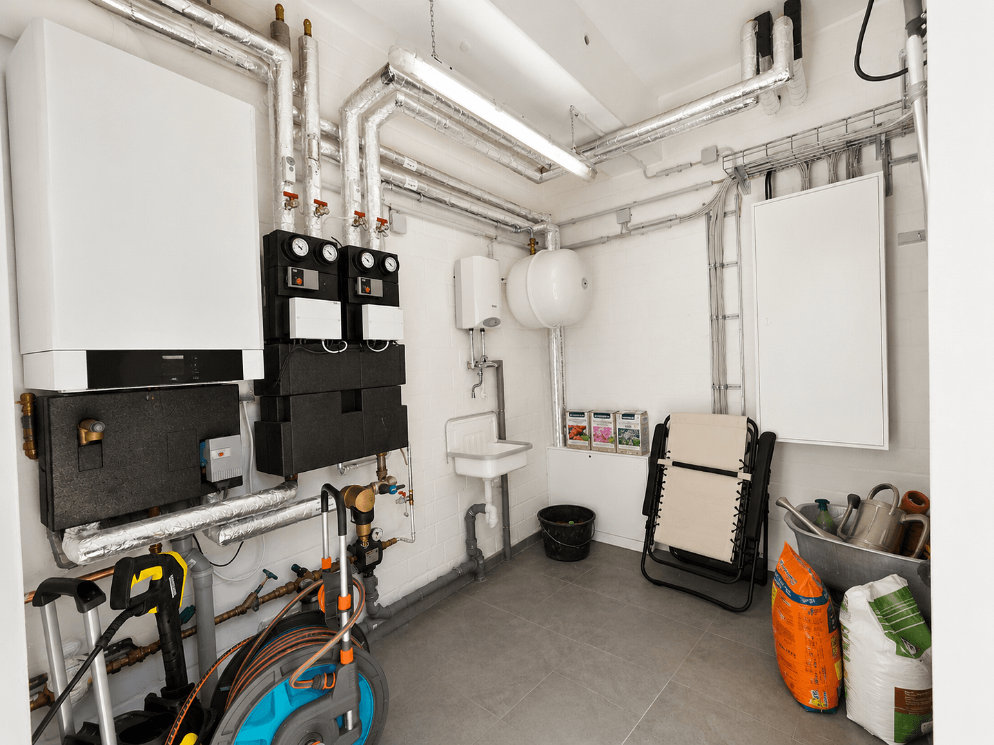 Predaj nebytového priestoru 3.295 m², Siek, Šlezvicko-Holštajnsko Predaj nebytového priestoru 3.295 m², Siek, Šlezvicko-Holštajnsko
