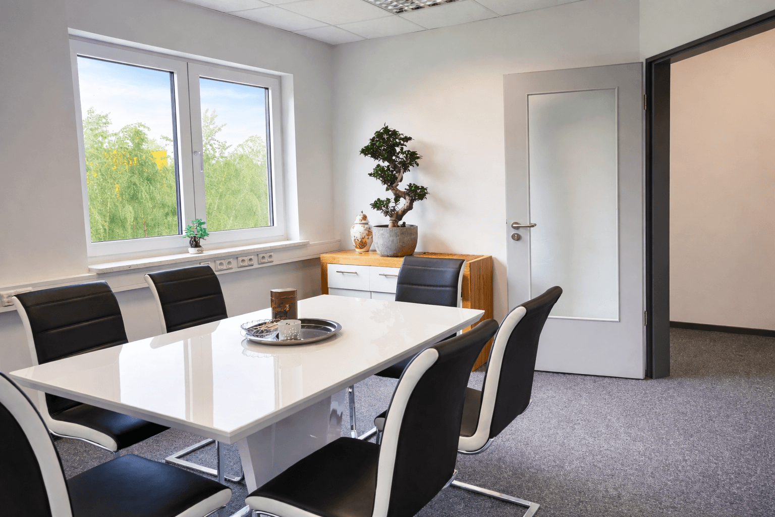 Predaj nebytového priestoru 3.295 m², Siek, Šlezvicko-Holštajnsko Predaj nebytového priestoru 3.295 m², Siek, Šlezvicko-Holštajnsko
