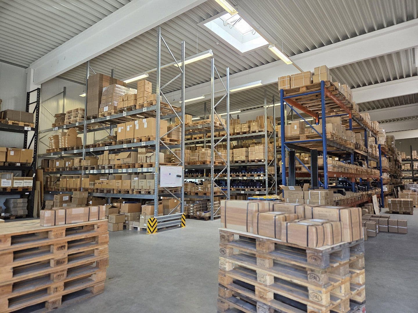 Predaj nebytového priestoru 3.295 m², Siek, Šlezvicko-Holštajnsko Predaj nebytového priestoru 3.295 m², Siek, Šlezvicko-Holštajnsko