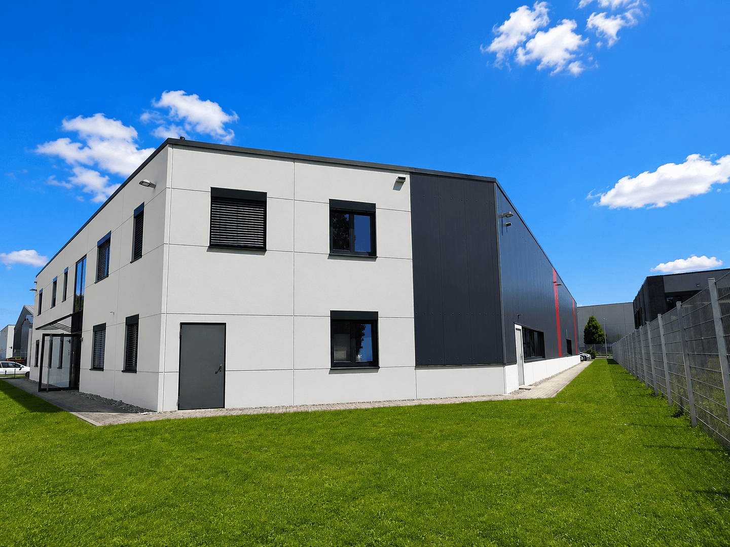 Predaj nebytového priestoru 3.295 m², Siek, Šlezvicko-Holštajnsko Predaj nebytového priestoru 3.295 m², Siek, Šlezvicko-Holštajnsko
