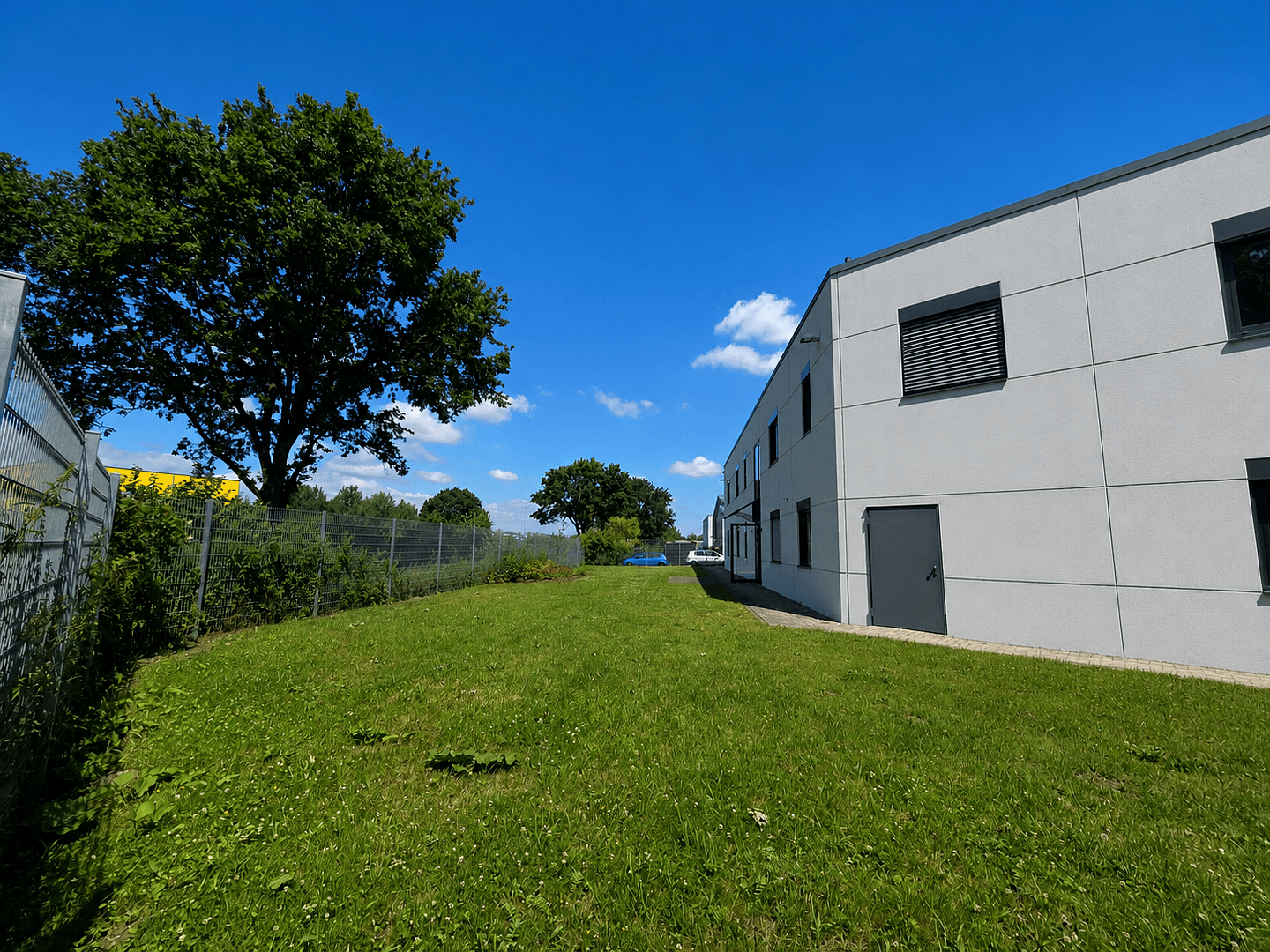 Predaj nebytového priestoru 3.295 m², Siek, Šlezvicko-Holštajnsko Predaj nebytového priestoru 3.295 m², Siek, Šlezvicko-Holštajnsko