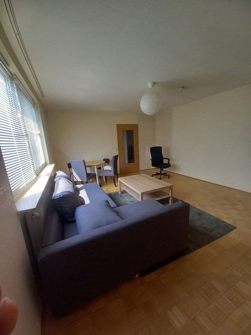Prenájom bytu 1-izbový 40 m², Steinforststraße 32, Erlangen, Bavorsko Prenájom bytu 1-izbový 40 m², Steinforststraße 32, Erlangen, Bavorsko