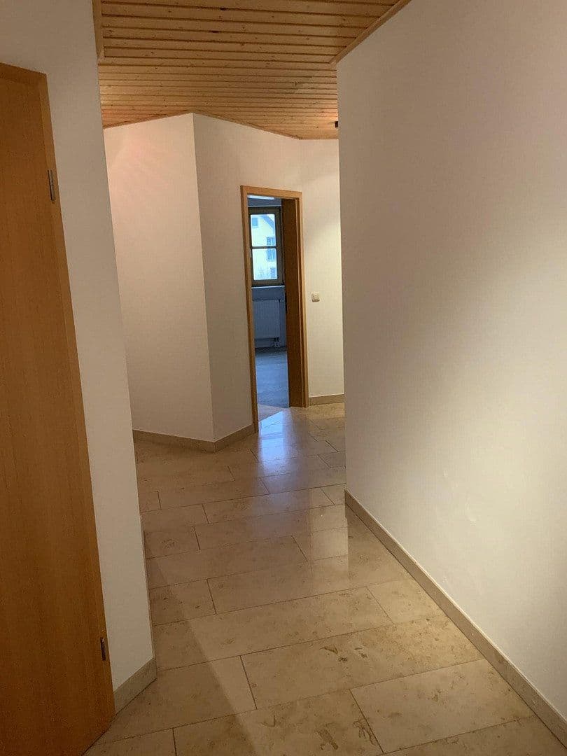 Prenájom bytu 6-izbový 107 m², Schillerstraße 35, Pöttmes, Bavorsko Prenájom bytu 6-izbový 107 m², Schillerstraße 35, Pöttmes, Bavorsko